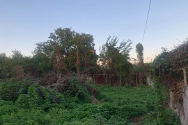 Продается участок на Квартале